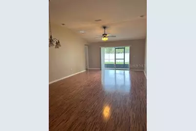 8111 Alamosa Wood Avenue, Ruskin, FL 33573 - Photo 4