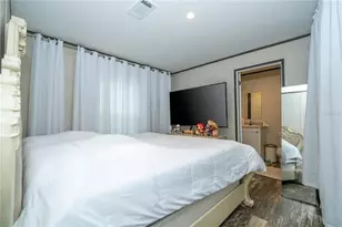 36720 Emeralda Island Rd, Leesburg, FL 34788 - Photo 22