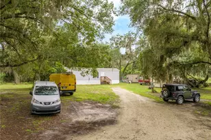 36720 Emeralda Island Rd, Leesburg, FL 34788 - Photo 4