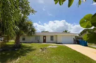 1060 Mariposa Dr NE, Palm Bay, FL 32905 - Photo 2