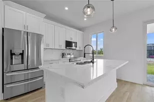 13438 McIntosh Ave, Port Charlotte, FL 33981 - Photo 12
