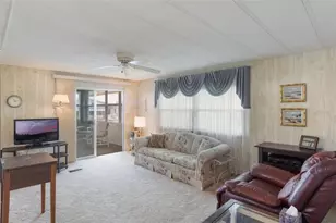 4246 Cedarwood St, Winter Haven, FL 33880 - Photo 4