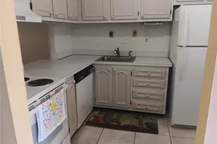 2806 N Powers Dr, Orlando, FL 32818 - Photo 6