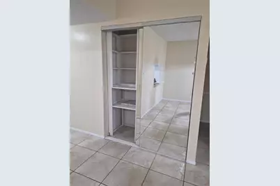 2806 N Powers Drive #8, Orlando, FL 32818 - Photo 4