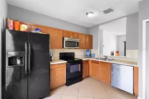 1040 Cannock Dr, Kissimmee, FL 34758 - Photo 4