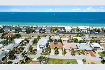 2504 Hibiscus Drive W, Belleair Beach, FL 33786 - Photo 4