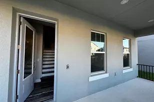 2435 Standing Rock Cir, Oakland, FL 34787 - Photo 2