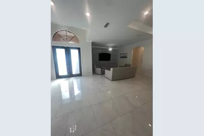 2727 NW 42nd Place, Cape Coral, FL 33993 - Photo 8