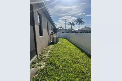 2727 NW 42nd Place, Cape Coral, FL 33993 - Photo 4