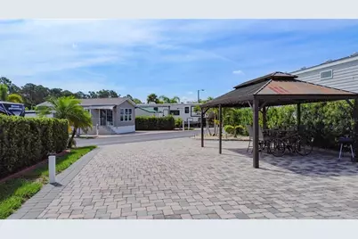 2411 Palm St, Clermont, FL 34714 - Photo 4