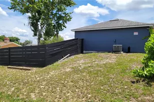 3048 Bonkirk Dr, Deltona, FL 32738 - Photo 4