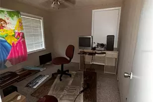 10004 Vaughn St, Gibsonton, FL 33534 - Photo 10