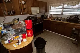 10004 Vaughn St, Gibsonton, FL 33534 - Photo 12