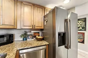 400 E Colonial Dr, Orlando, FL 32803 - Photo 10