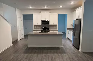 1652 Cross Prairie Pkwy, Kissimmee, FL 34744 - Photo 2