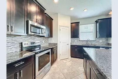 10182 Authors Way, Orlando, FL 32832 - Photo 4