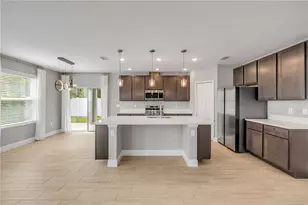 2211 Elegant Manor Cir, Edgewater, FL 32141 - Photo 4