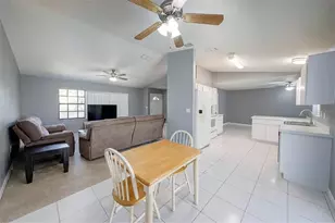 618 Parakeet Ct, Kissimmee, FL 34759 - Photo 8