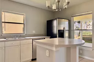 2756 Club Cortile Cir, Kissimmee, FL 34746 - Photo 8