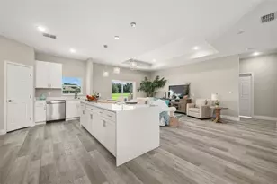 8732 Hampshire Dr, Sebring, FL 33876 - Photo 14