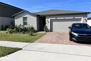880 Cambridge Dr, Winter Haven, FL 33881 - Photo 1