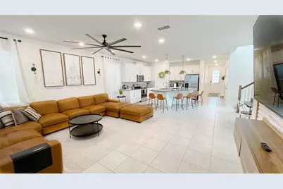 8940 Coconut Breeze Drive, Kissimmee, FL 34747 - Photo 4