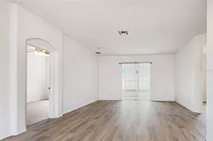 332 Cardiff Dr, Kissimmee, FL 34758 - Photo 4