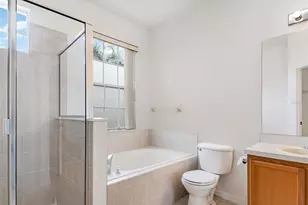 332 Cardiff Dr, Kissimmee, FL 34758 - Photo 16