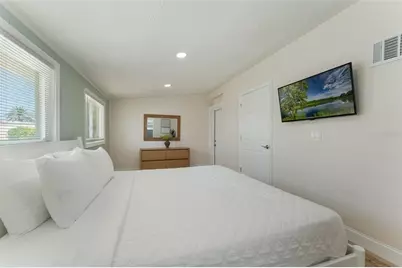 637 S Orlando Avenue, Cocoa Beach, FL 32931 - Photo 12