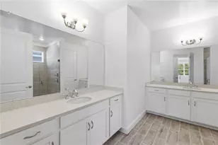 2357 Wise River Ln, Zephyrhills, FL 33539 - Photo 6