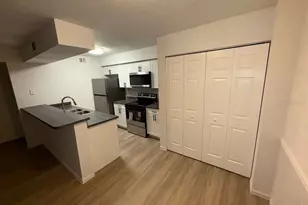 5313 Summerlin Rd, Fort Myers, FL 33919 - Photo 8