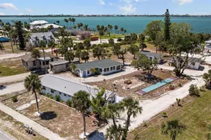 784 S McCall Rd, Englewood, FL 34223 - Photo 2