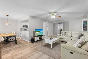 2412 Tack Room Ln, Orlando, FL 32812 - Photo 10