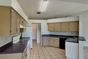 1618 Cassingham Cir, Ocoee, FL 34761 - Photo 4