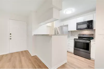 325 Lakepointe Drive #304, Altamonte Springs, FL 32701 - Photo 10