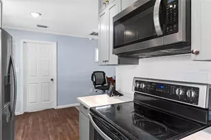 5614 Carris Ct, Orlando, FL 32810 - Photo 12