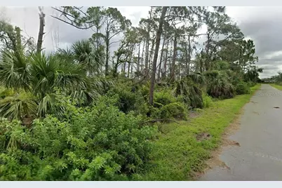 15484 Whitehall Avenue, Port Charlotte, FL 33953 - Photo 2