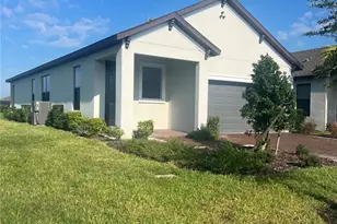 734 Via Como St, Poinciana, FL 34759 - Photo 2