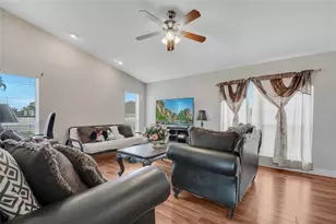 1156 Mystery Cir, Davenport, FL 33837 - Photo 4