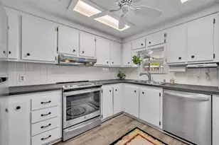 4421 Red Oak Ln, Zellwood, FL 32798 - Photo 16