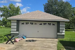 6221 NE 57th Pl, Silver Springs, FL 34488 - Photo 16