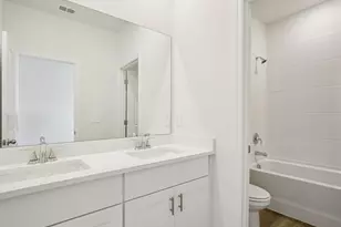 9016 Venetia Ct, Palmetto, FL 34221 - Photo 32