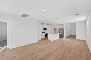 13408 Shellmore Ave, Palmetto, FL 34221 - Photo 8