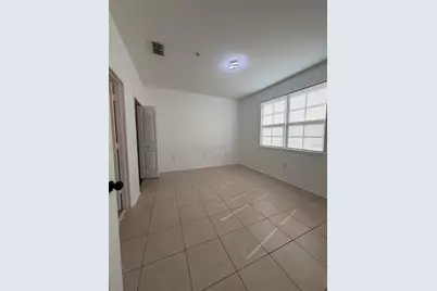 3315 Parkchester Square Boulevard #301, Orlando, FL 32835 - Photo 6