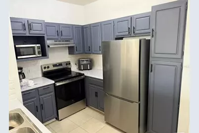 3315 Parkchester Square Boulevard #301, Orlando, FL 32835 - Photo 4