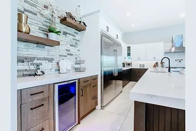 984 Jack Nicklaus Court, Kissimmee, FL 34747 - Photo 6