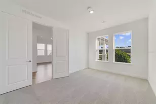 447 Veneto Cir, Clermont, FL 34715 - Photo 4