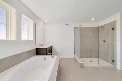 447 Veneto Circle, Clermont, FL 34715 - Photo 16