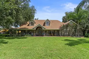 32137 Wolf Branch Ln, Sorrento, FL 32776 - Photo 8