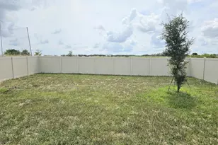 1285 Cascades Ave, Davenport, FL 33837 - Photo 4